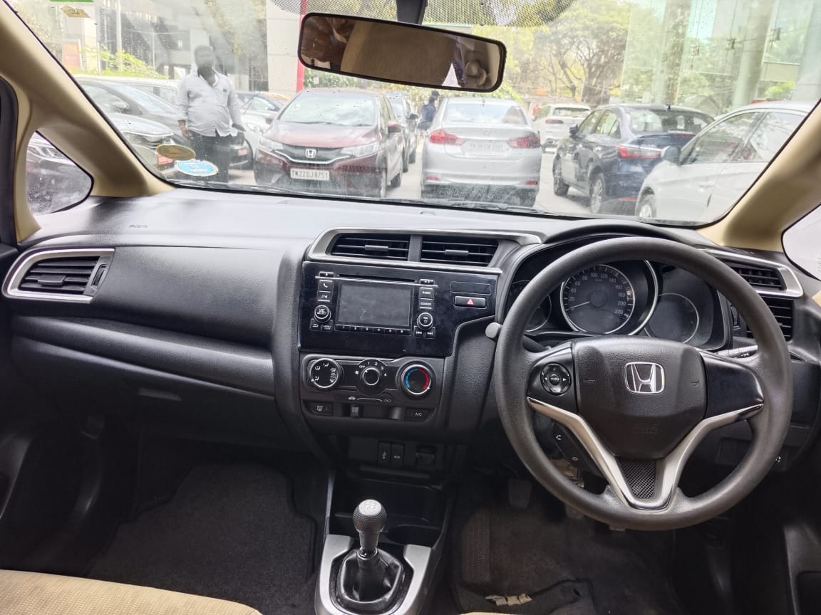Honda Jazz(2015-2018) V Petrol
